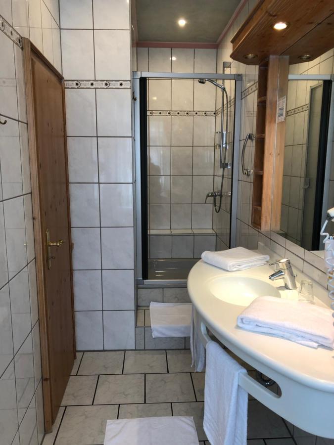 Hotel Restaurant Zum Neuling Бохум Экстерьер фото
